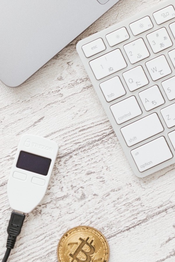 スライドするトップ画像